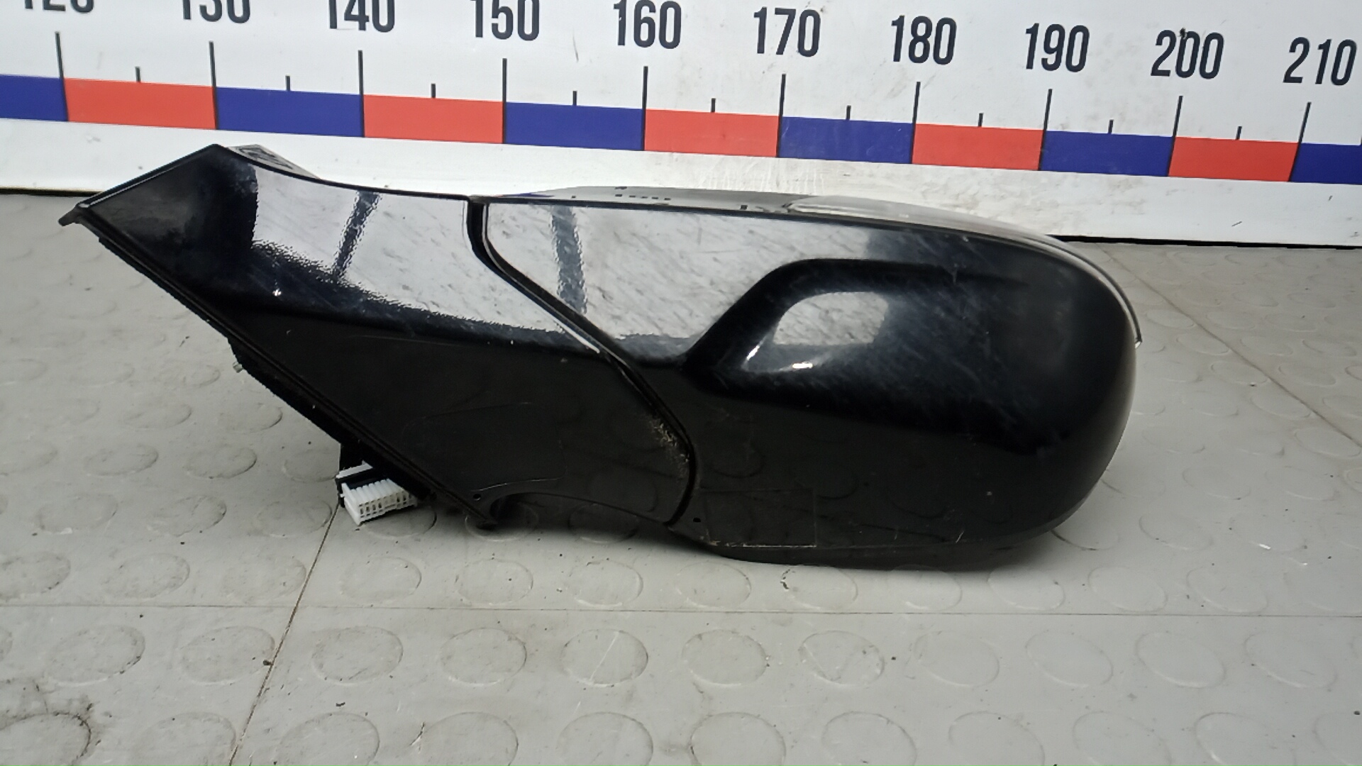 Зеркало левое электрическое