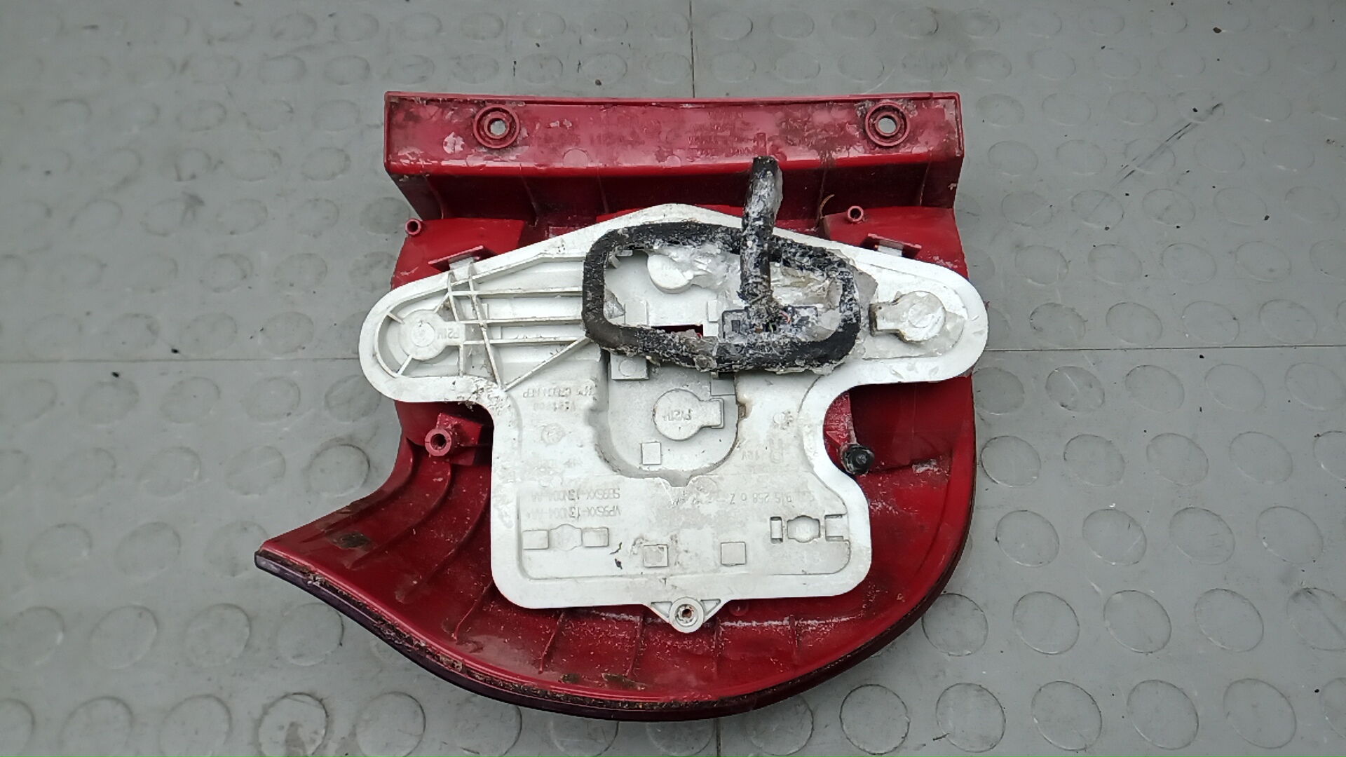 Фонарь задний правый