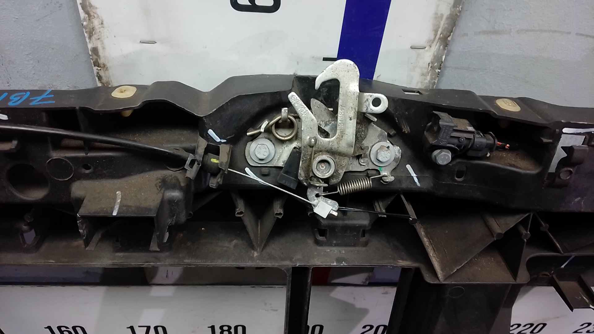 Панель передняя (телевизор)