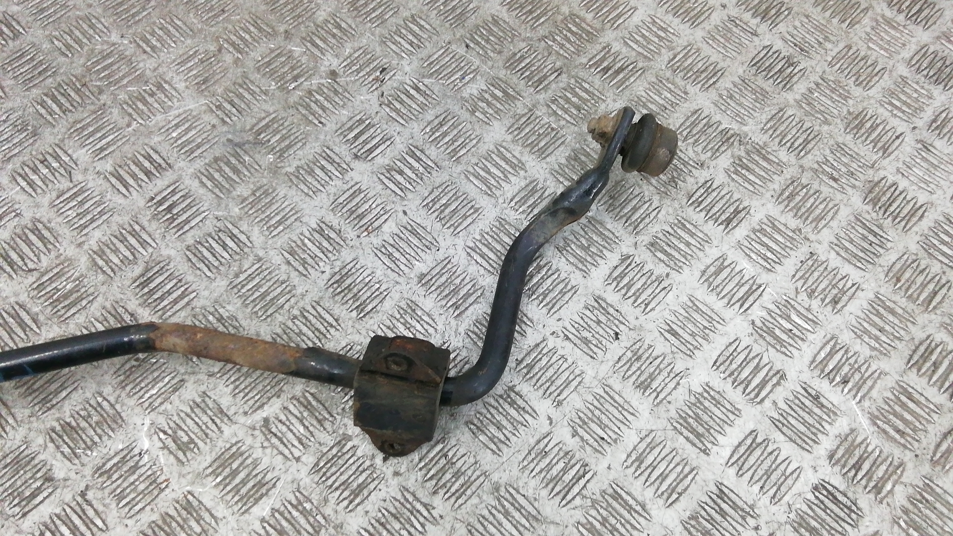 Стабилизатор задний