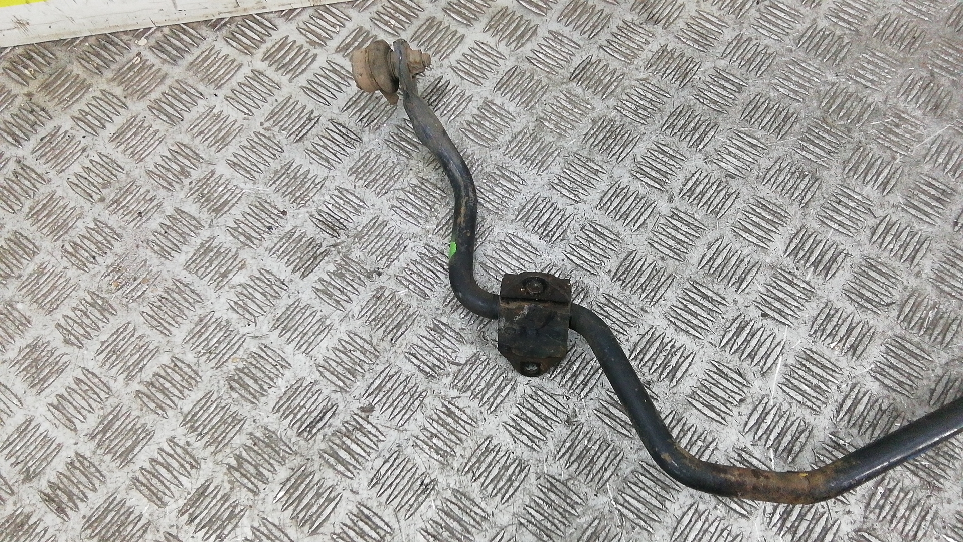 Стабилизатор задний