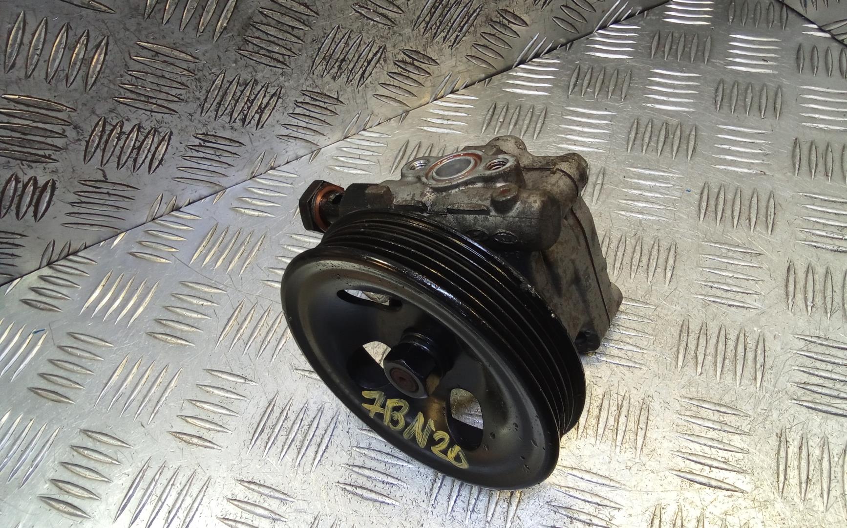 Насос ГУР (гидроусилитель руля)