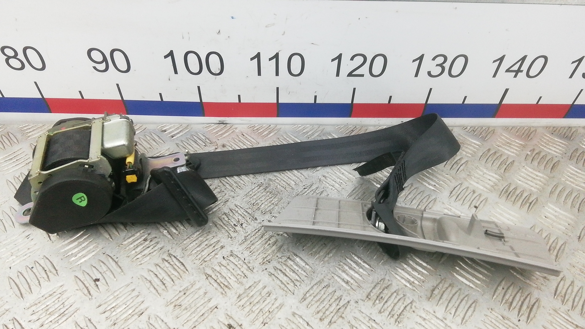 Ремень безопасности с пиропатроном