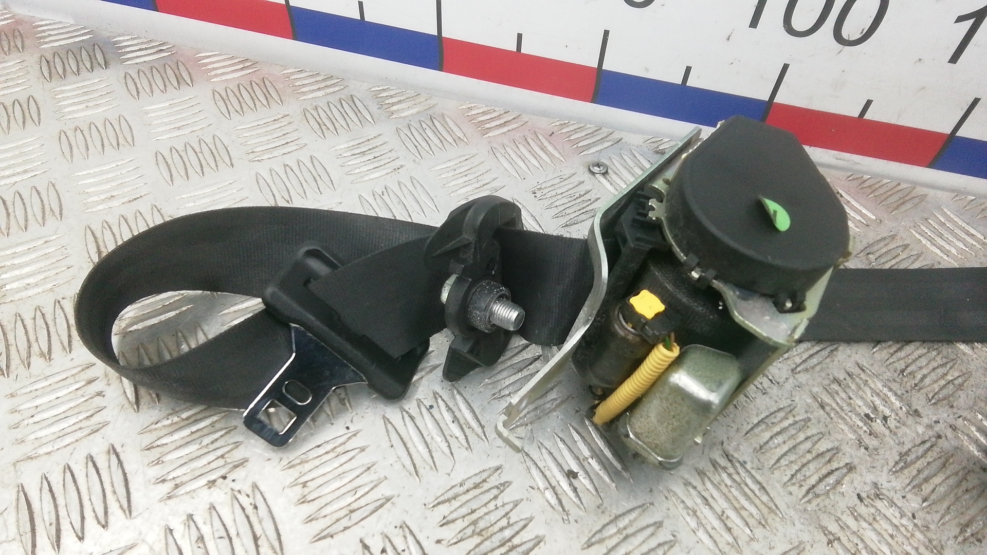 Ремень безопасности с пиропатроном