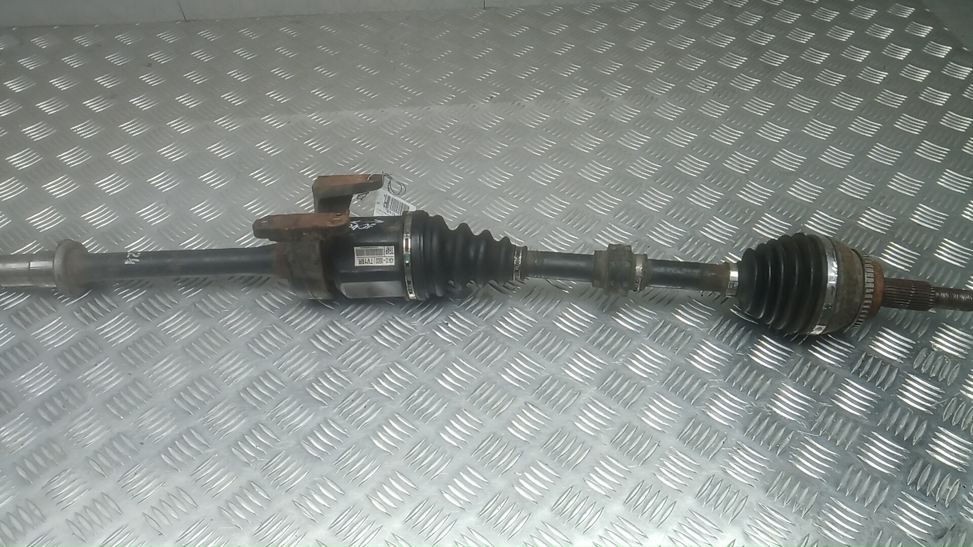 Полуось передняя правая