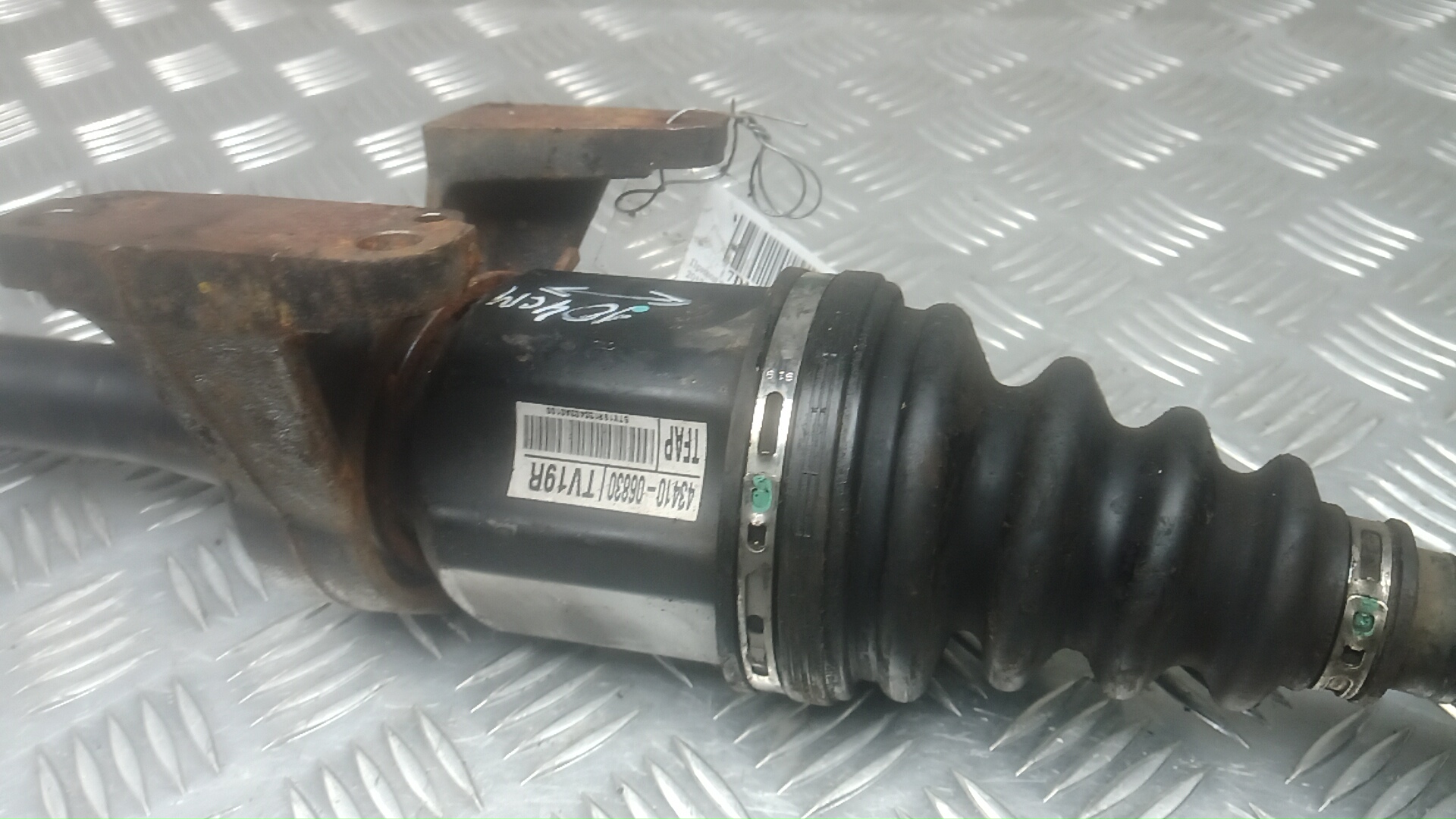 Полуось передняя правая