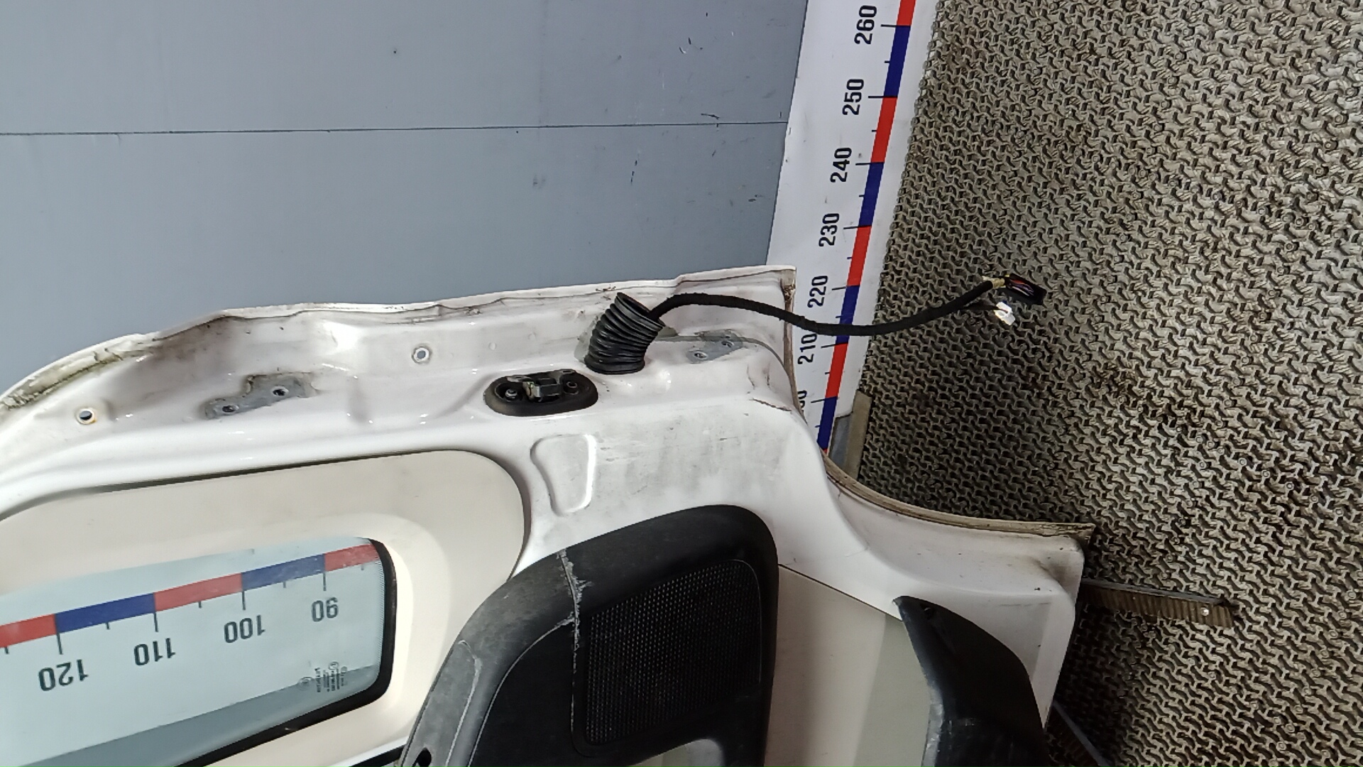 Дверь передняя левая