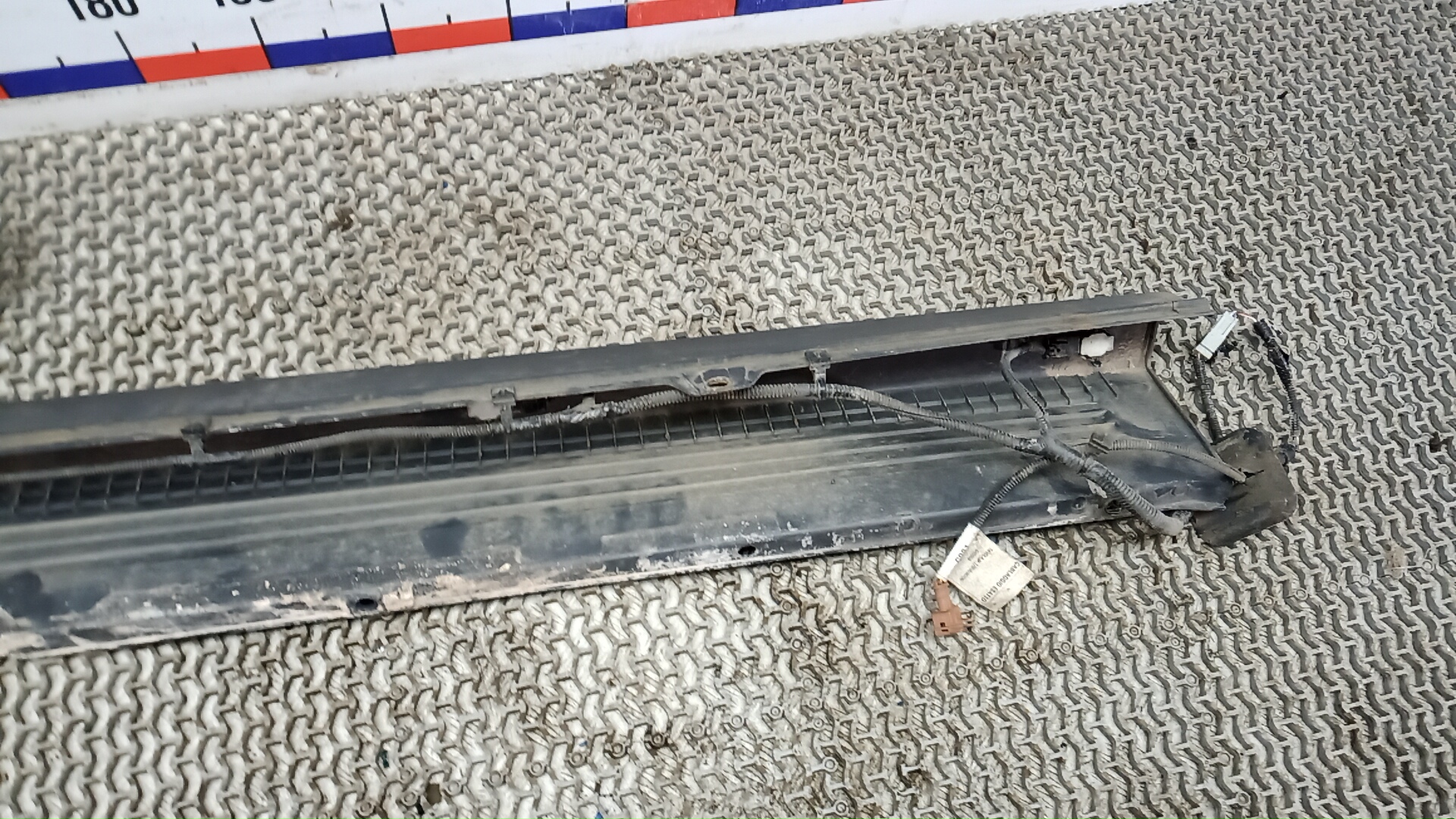 Бампер задний