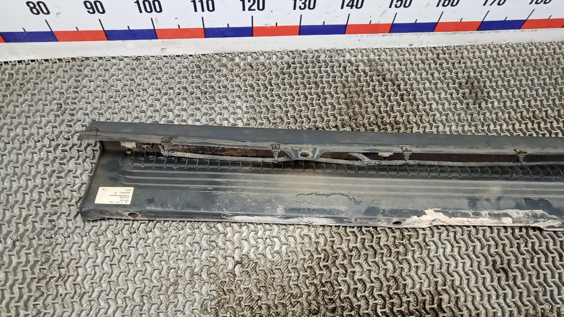 Бампер задний