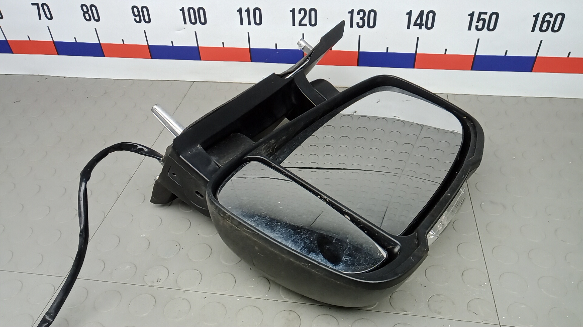 Зеркало правое электрическое