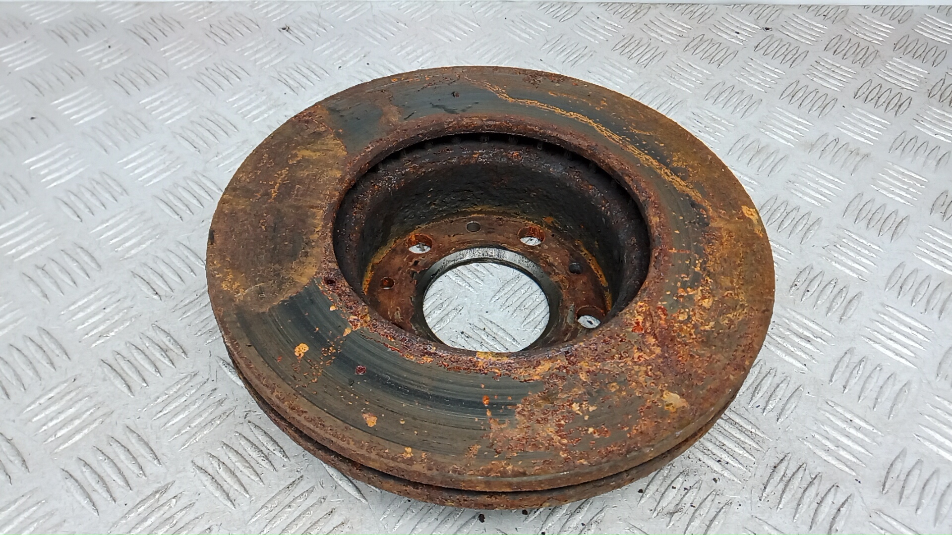 Диск тормозной передний вентилируемый