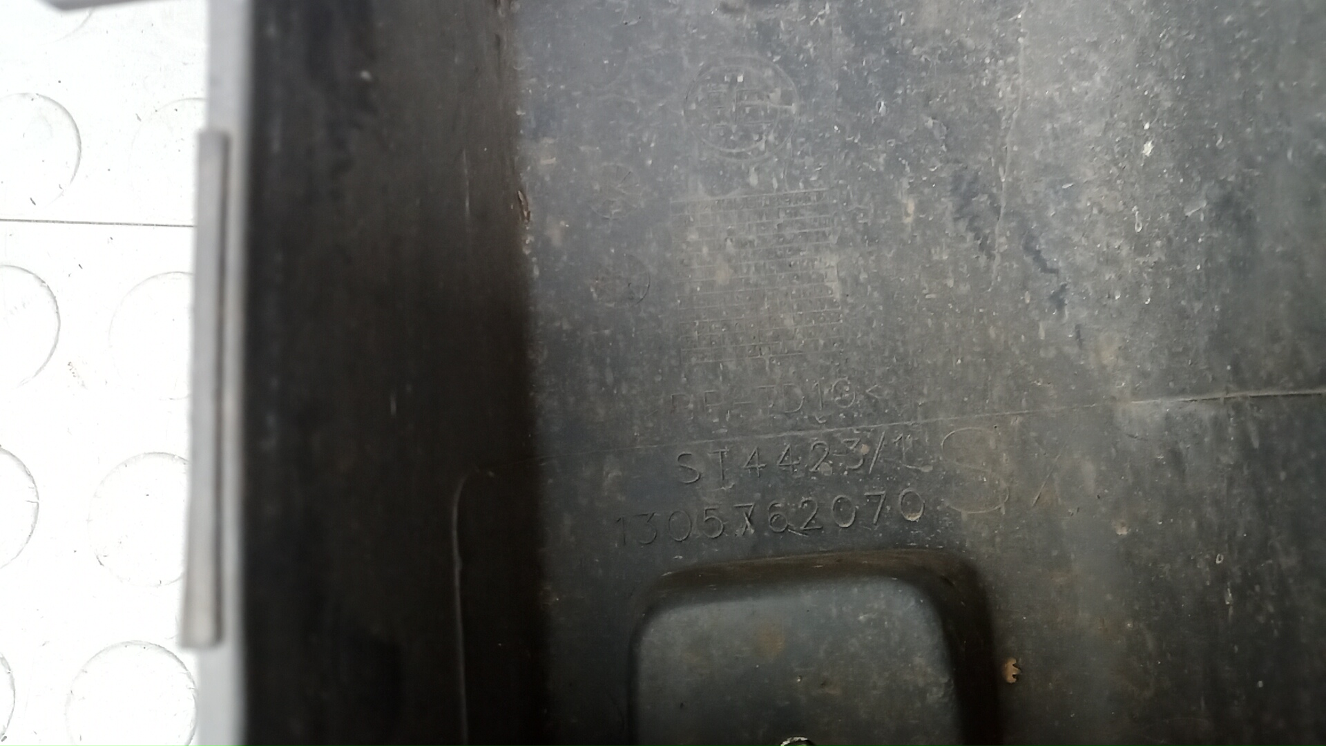 Бампер задний