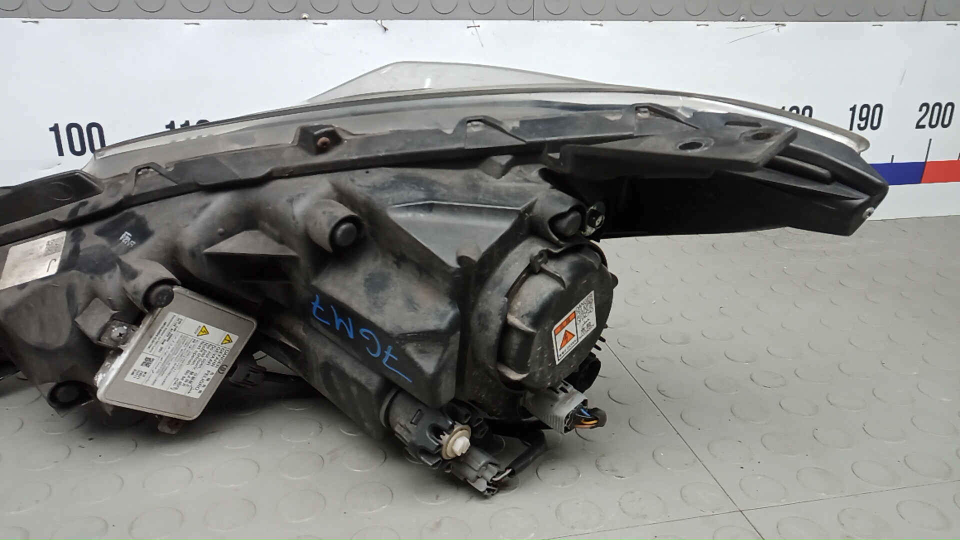 Фара правая