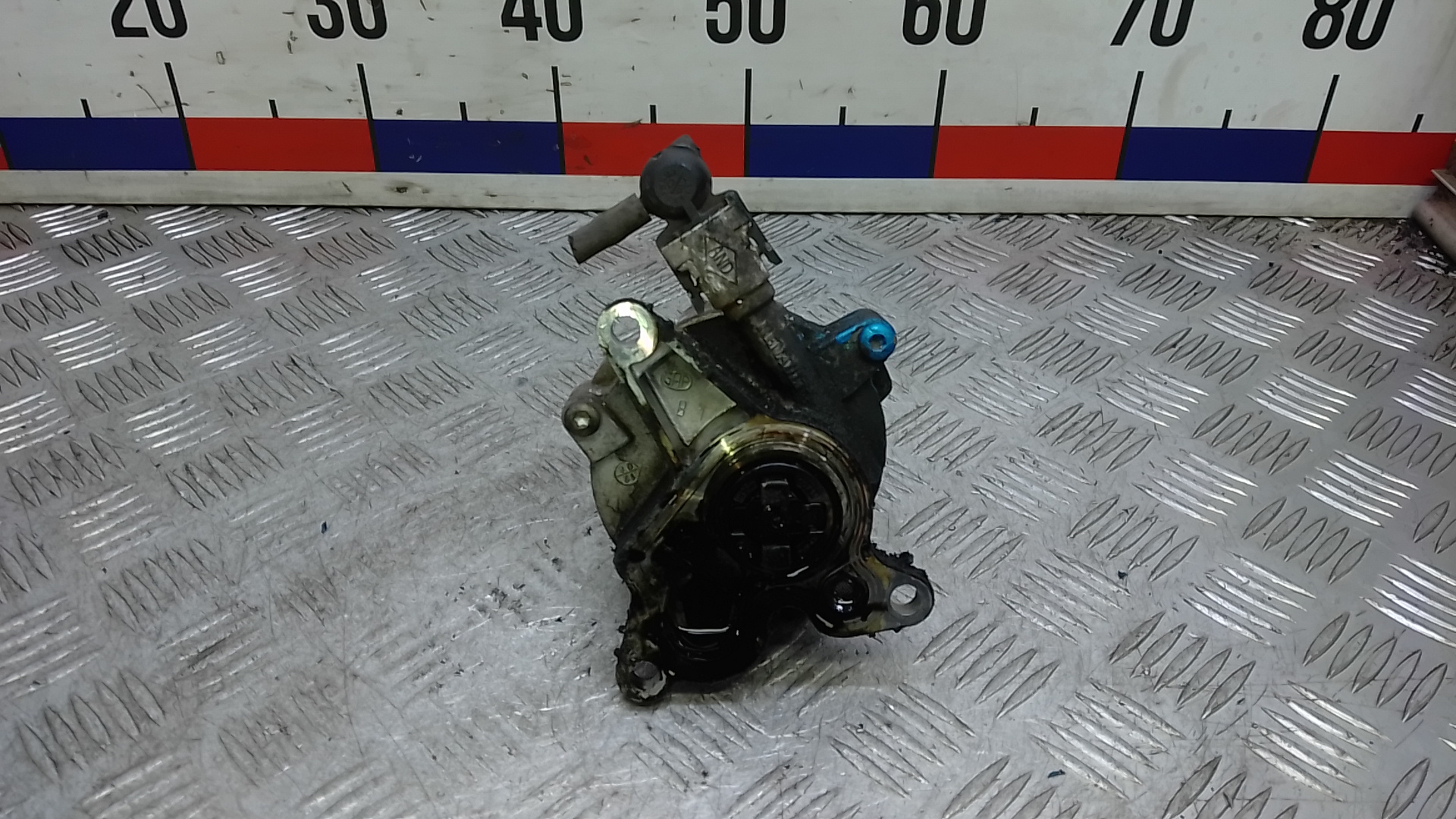 Насос вакуумный