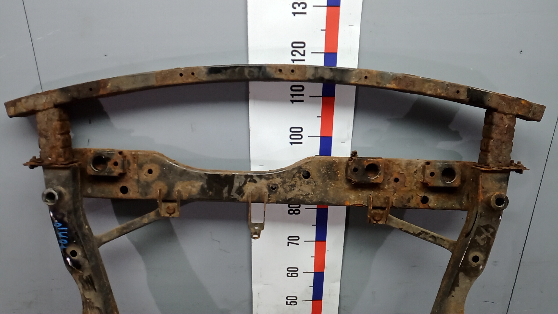 Балка передняя (крепление продольных тяг)