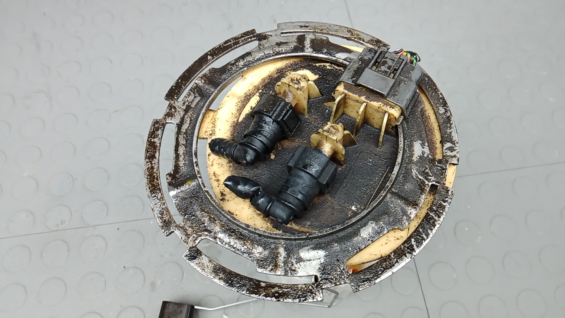 Насос топливный электрический