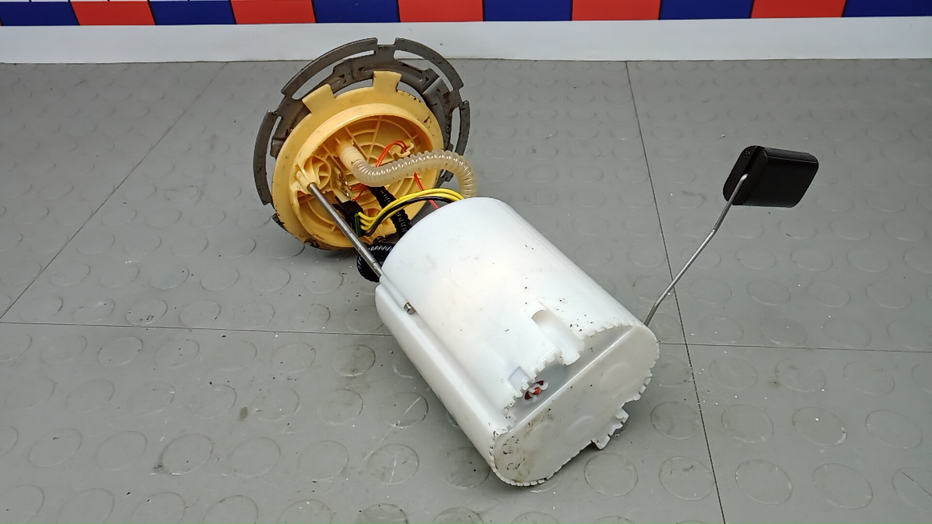 Насос топливный электрический