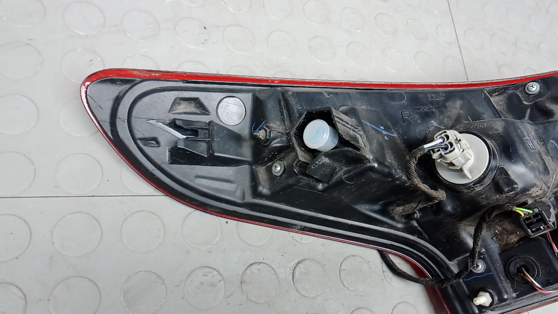 Фонарь задний правый