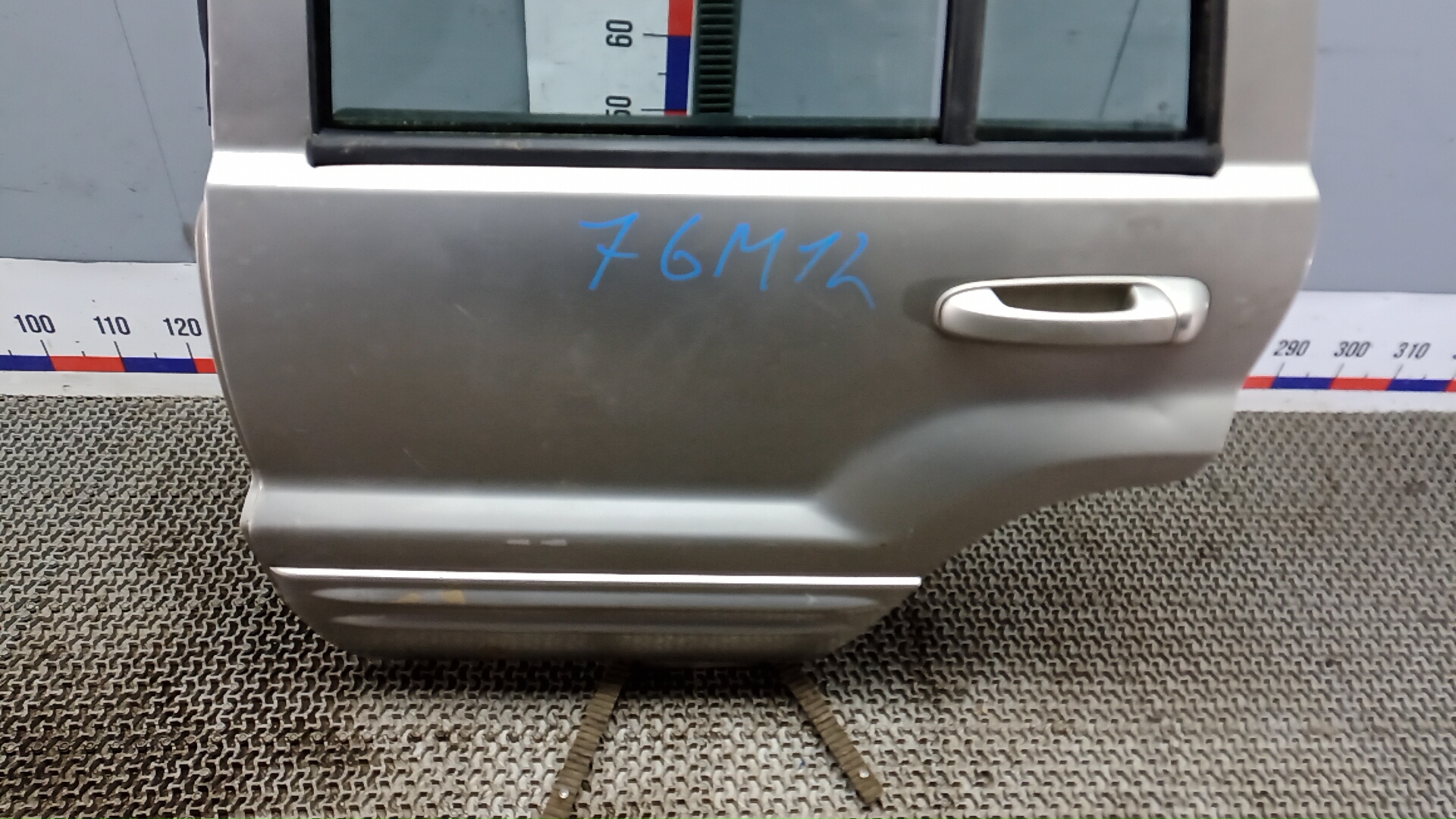 Дверь задняя левая