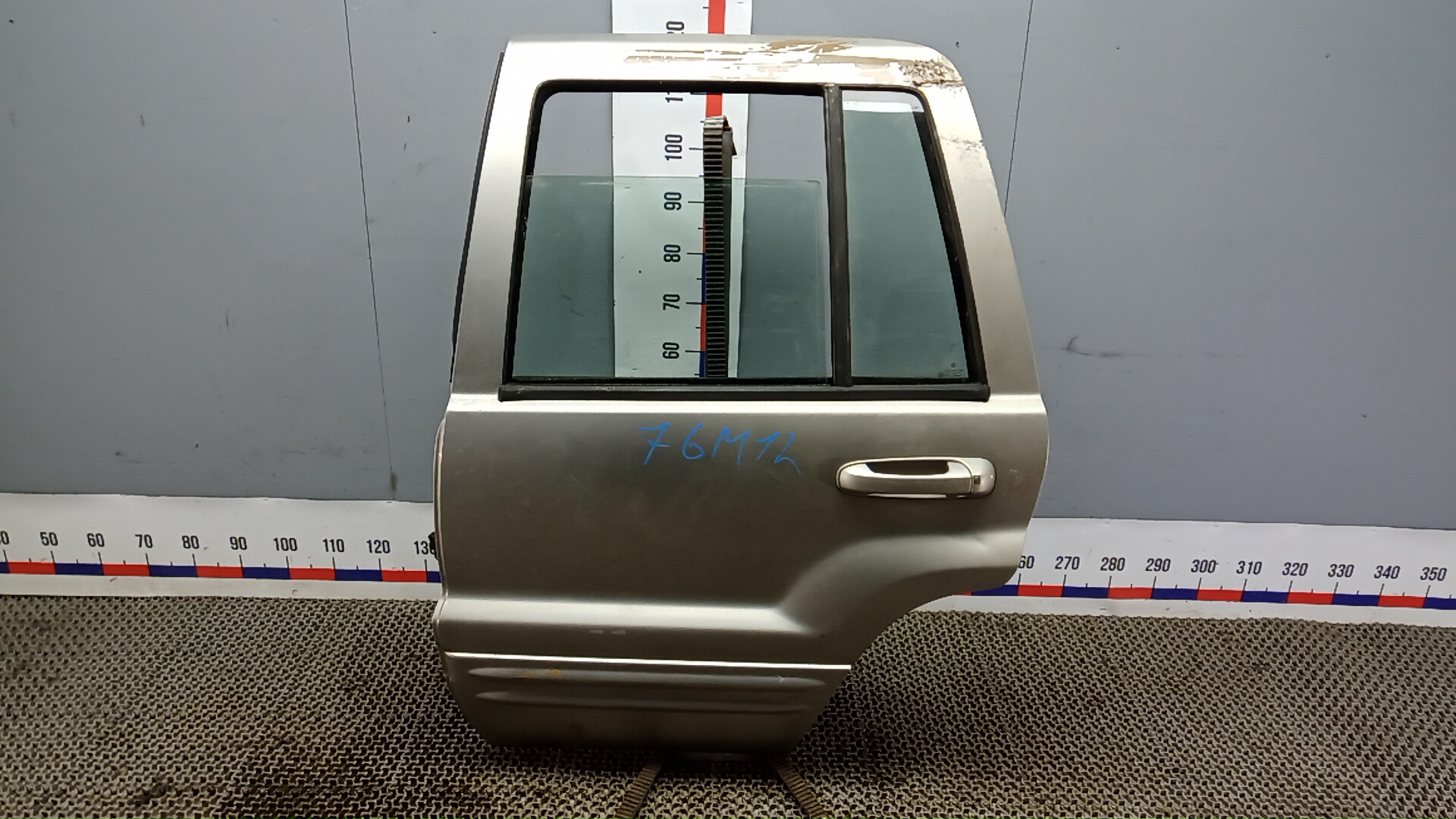 Дверь задняя левая