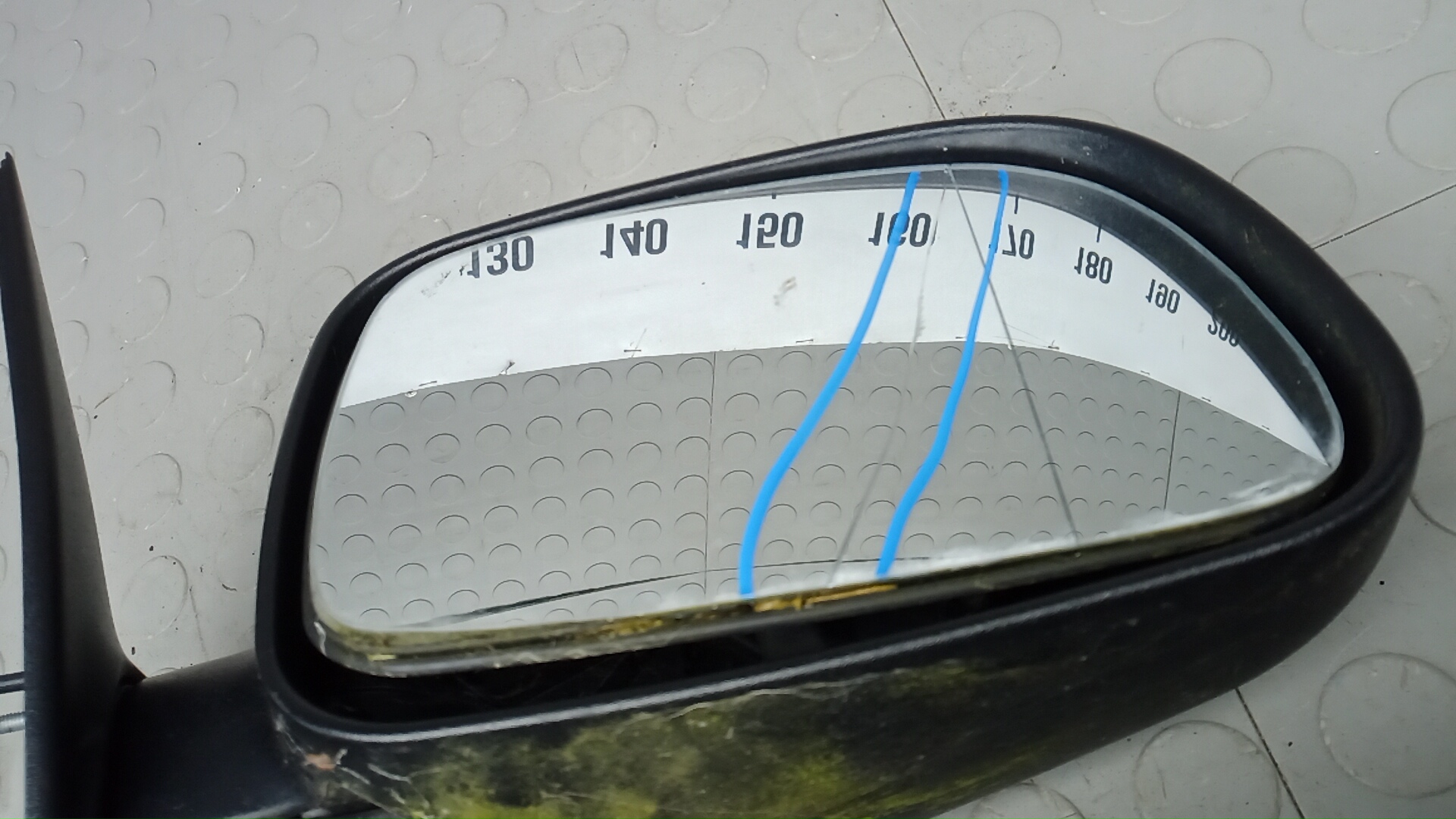 Зеркало правое электрическое