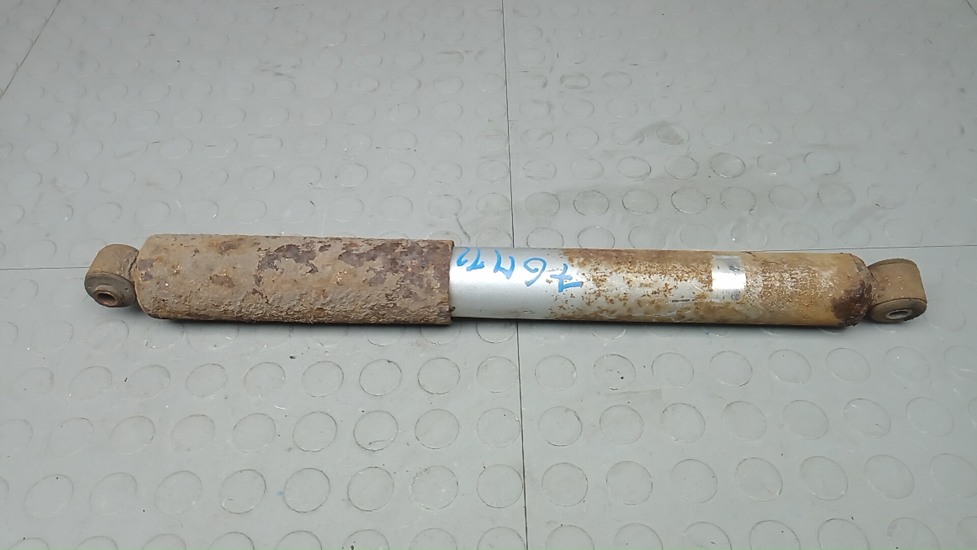 Амортизатор задний (стойка)