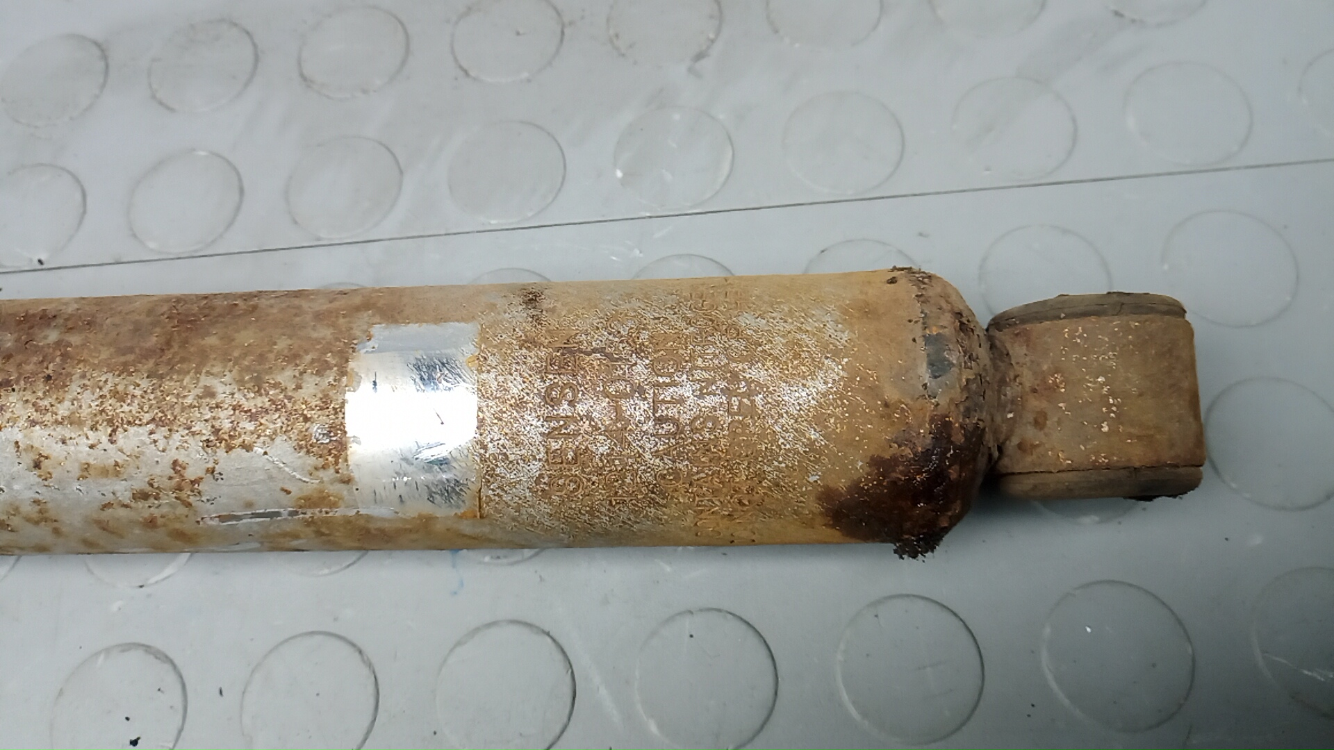 Амортизатор задний (стойка)