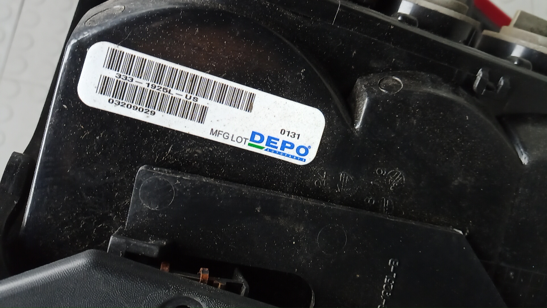 Фонарь задний левый