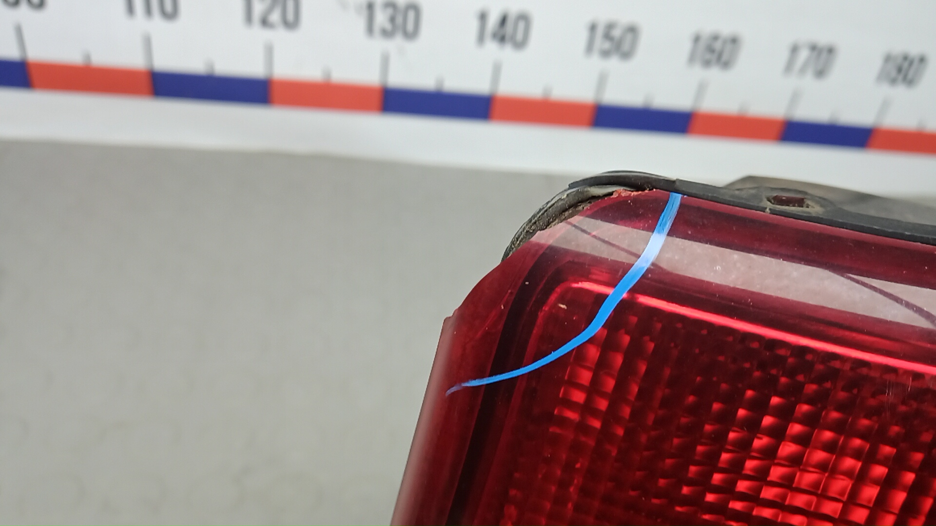 Фонарь задний правый