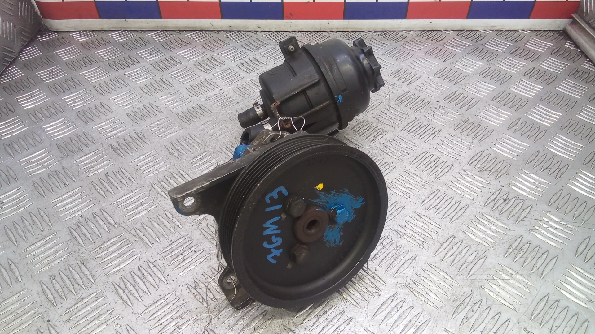 Насос ГУР (гидроусилитель руля)