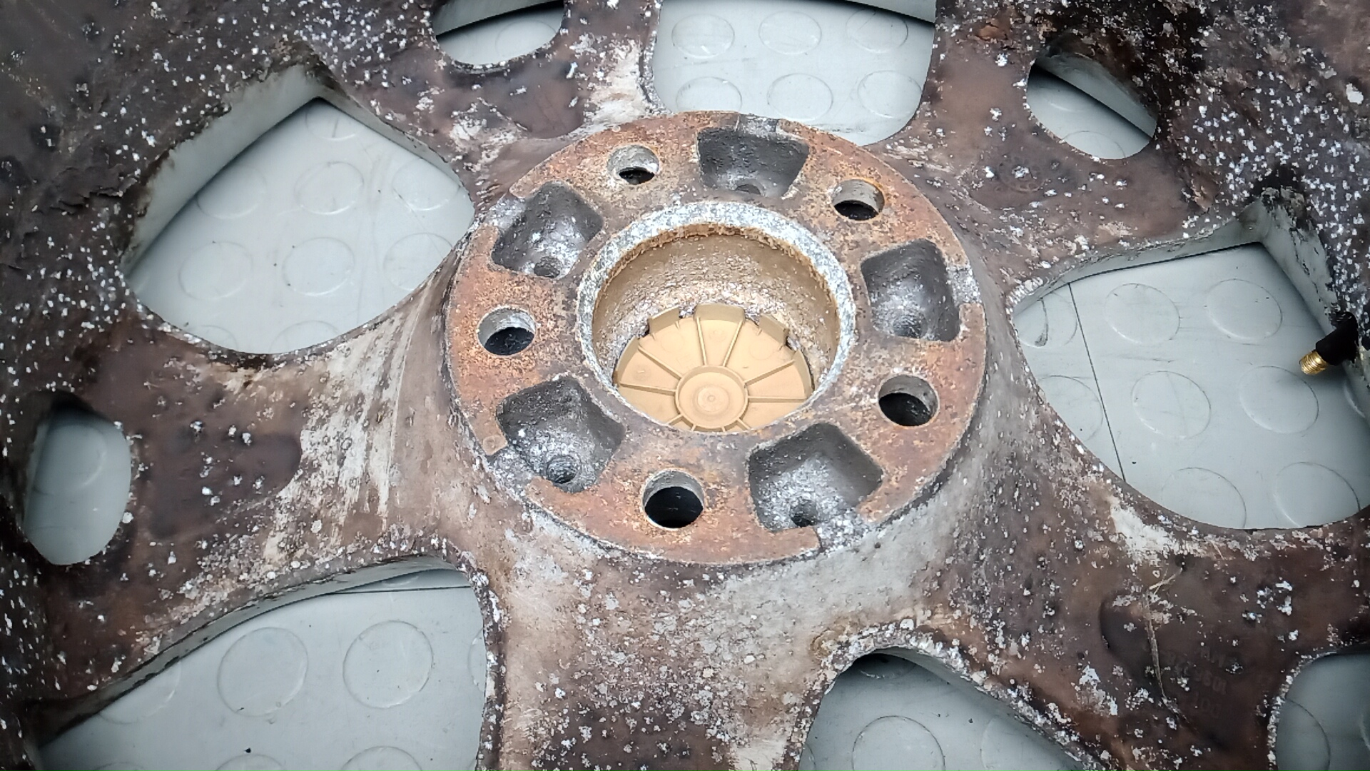 Диск колесный литой легкий сплав