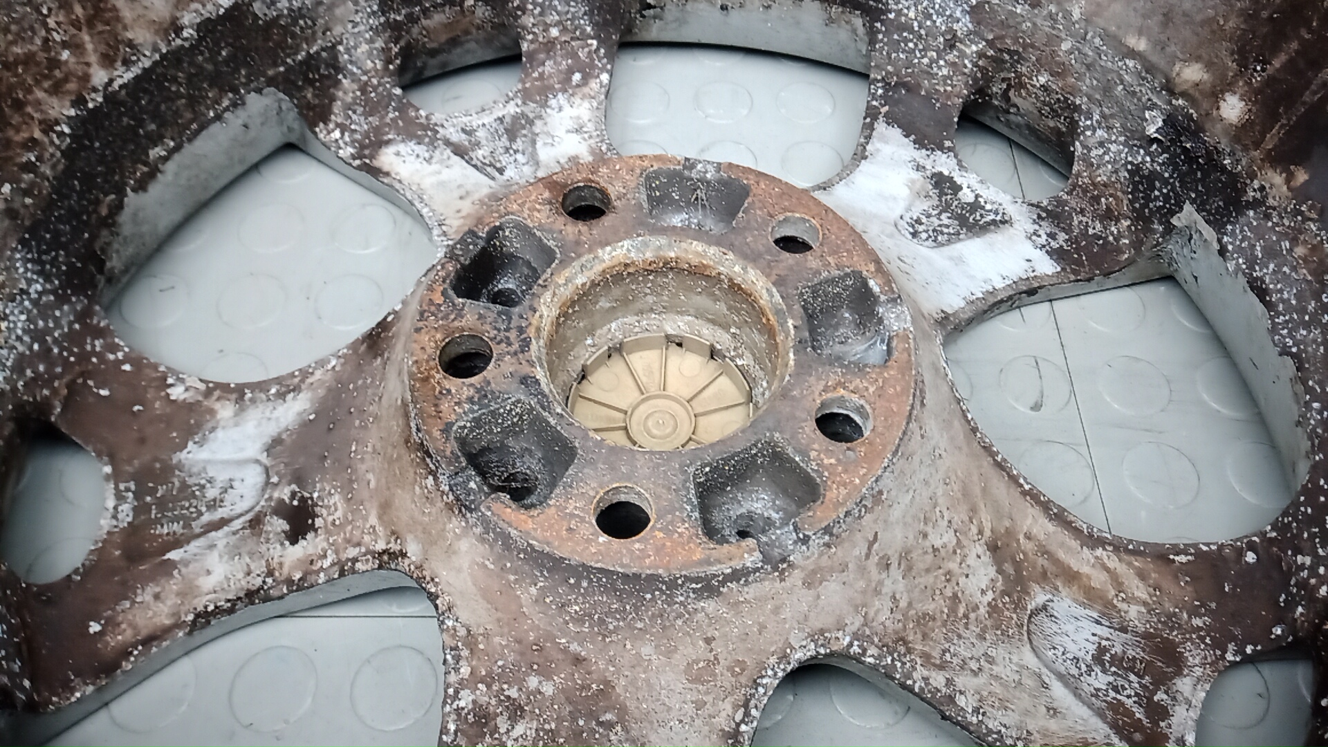 Диск колесный литой легкий сплав