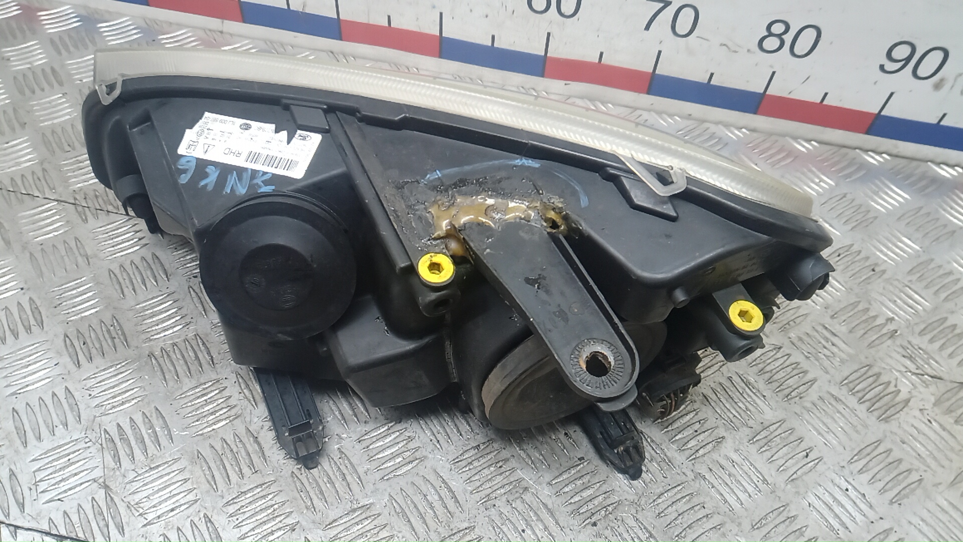 Фара правая