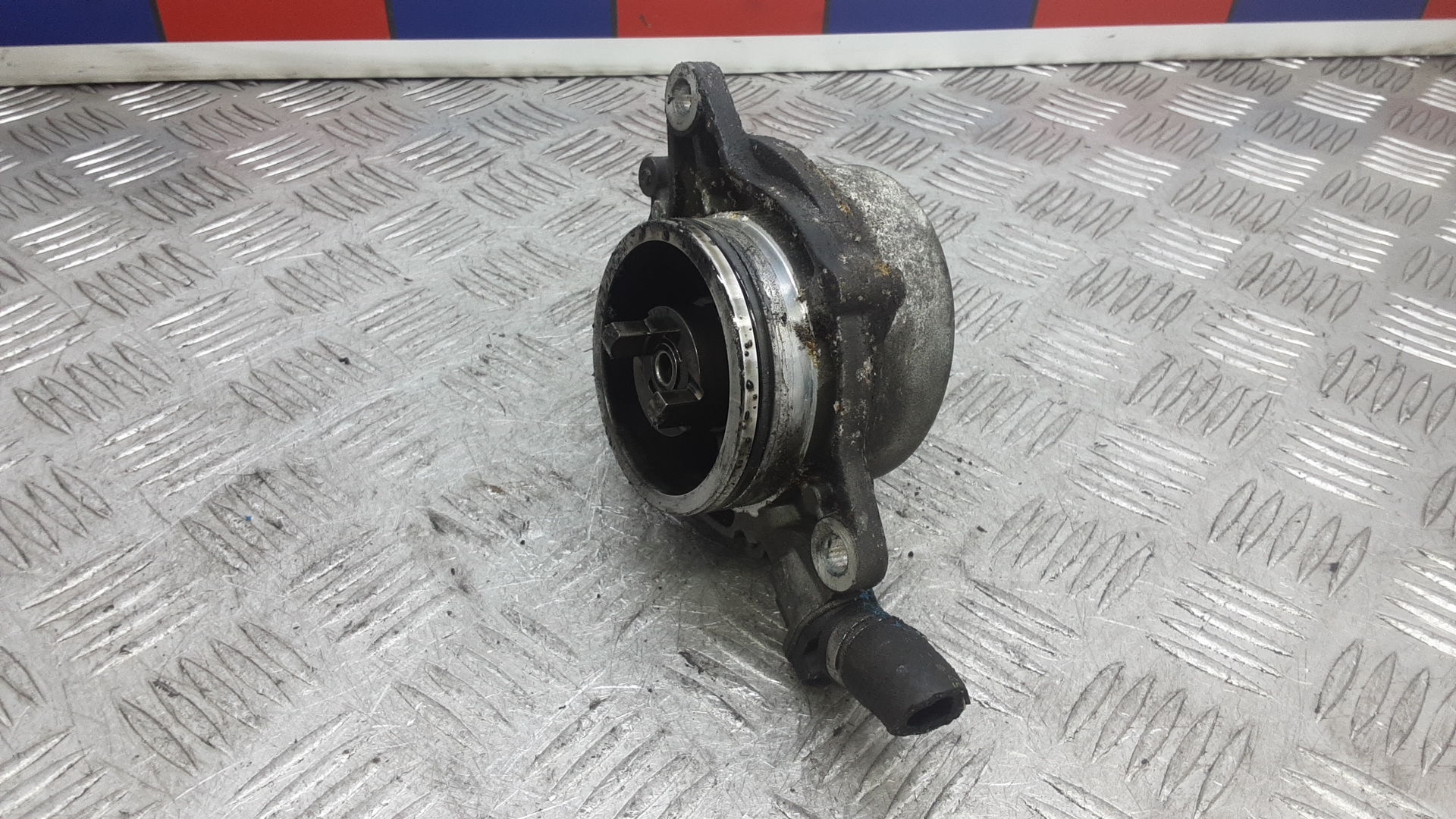 Насос вакуумный