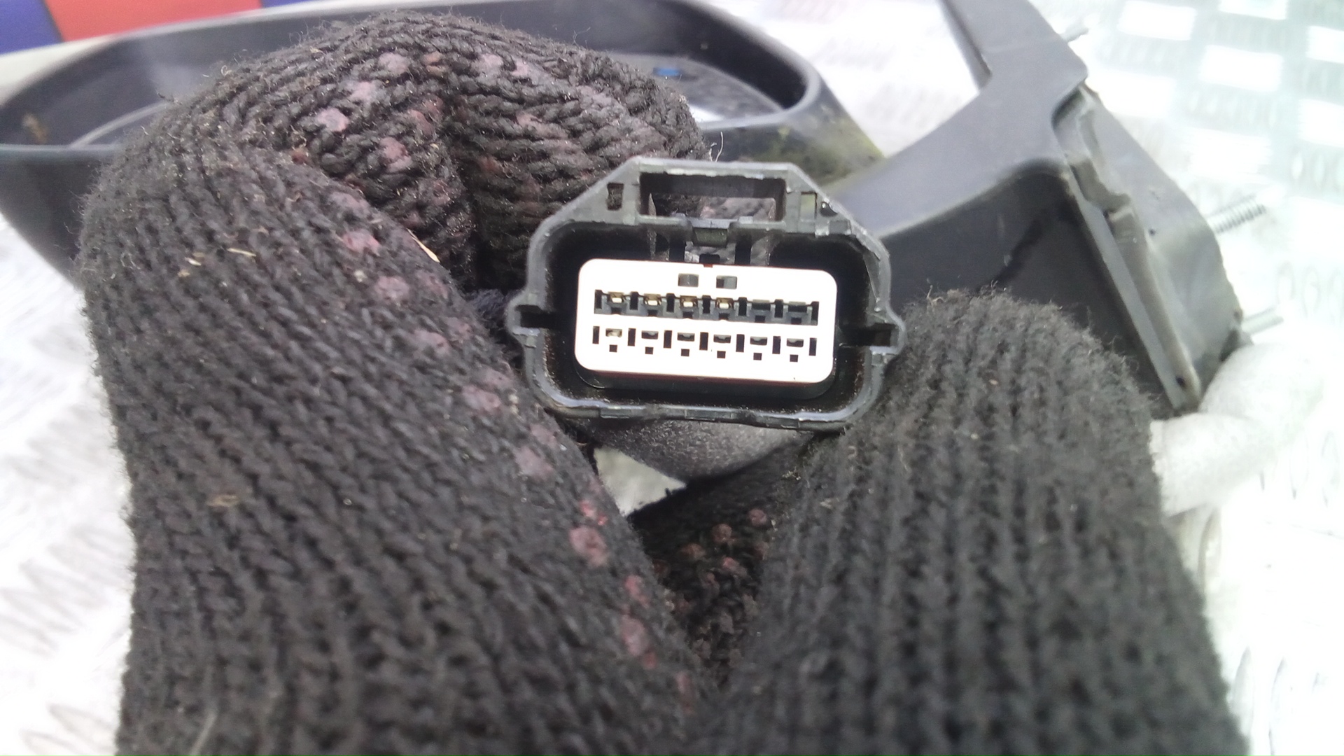 Зеркало левое электрическое