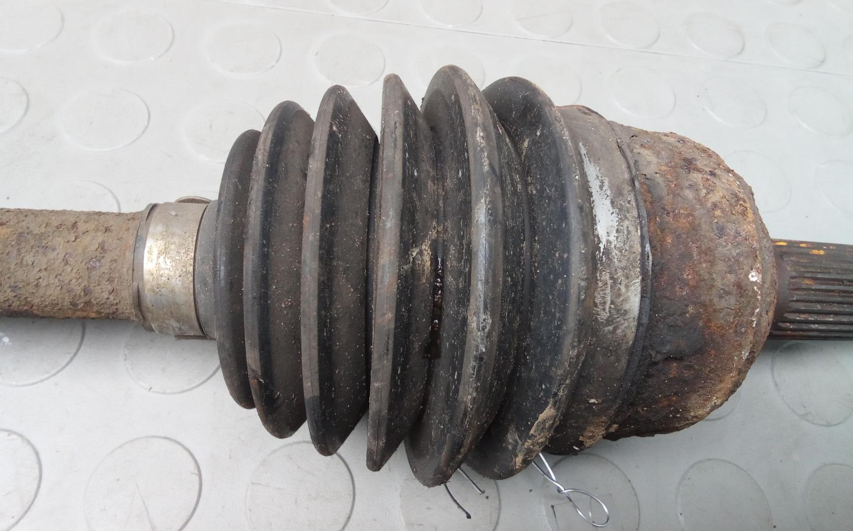 Полуось передняя правая