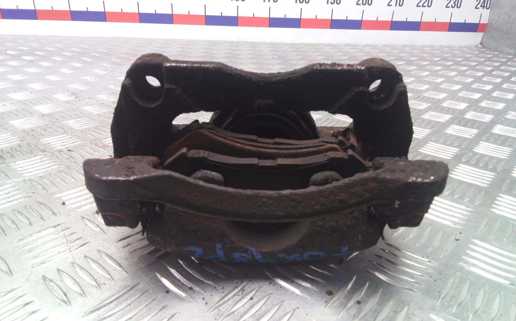 Суппорт передний левый