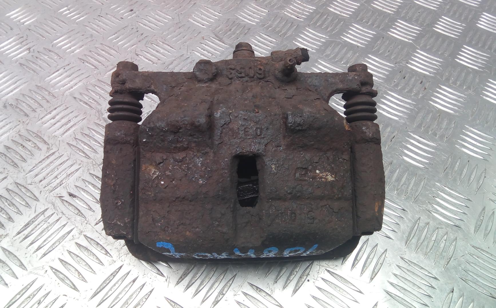 Суппорт передний левый