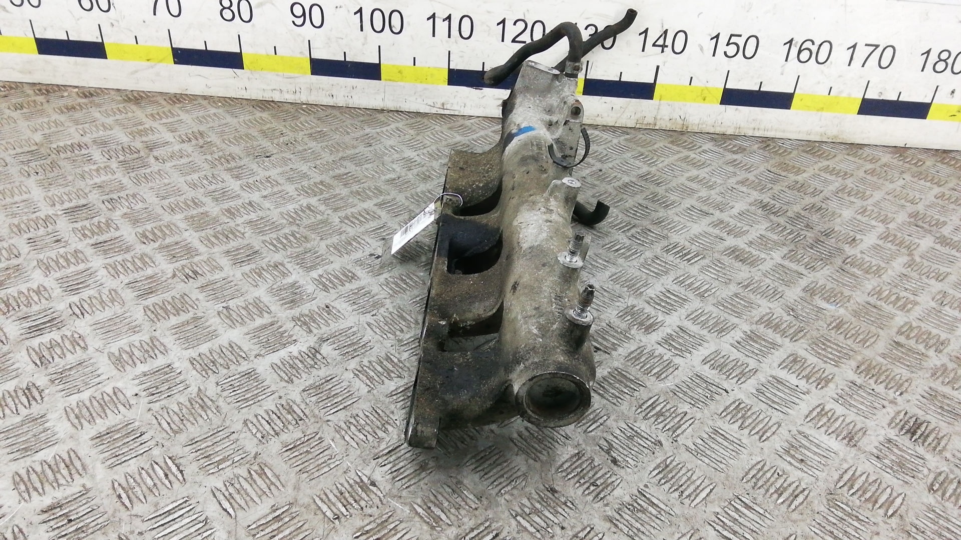 Коллектор впускной