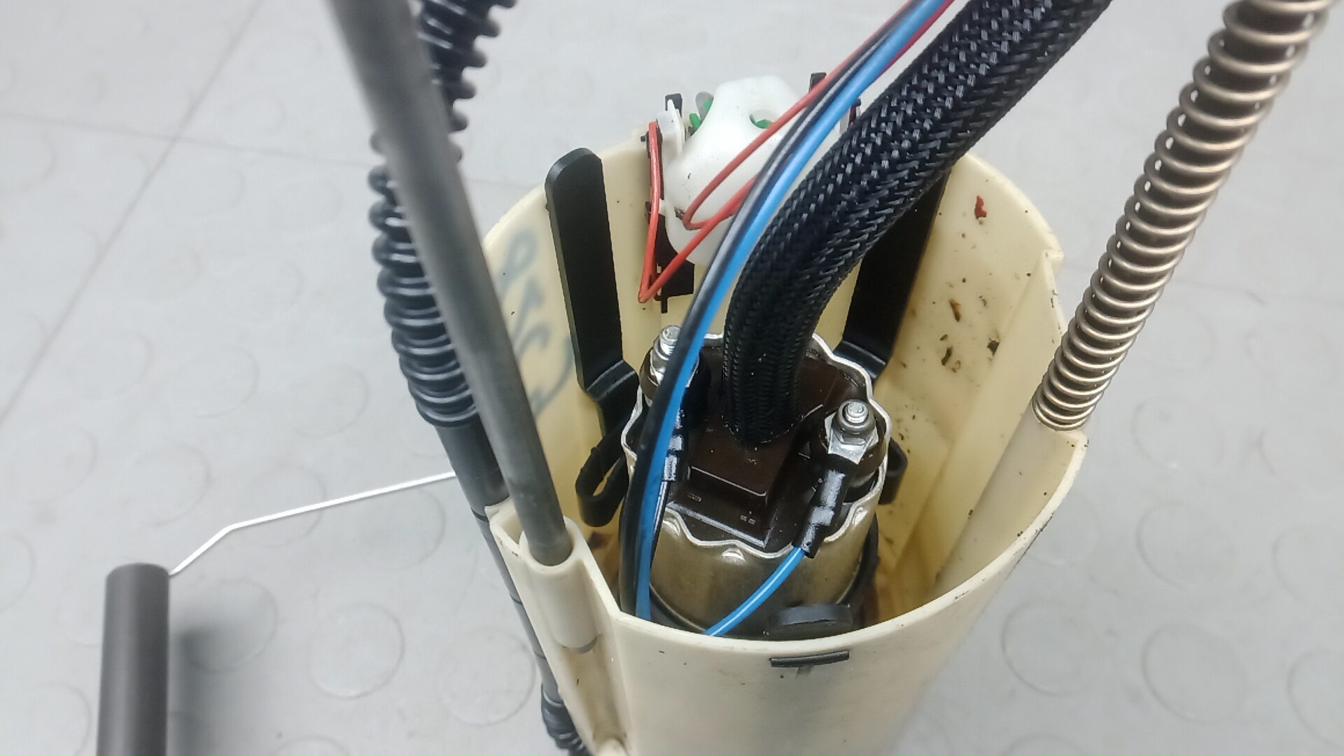 Насос топливный электрический