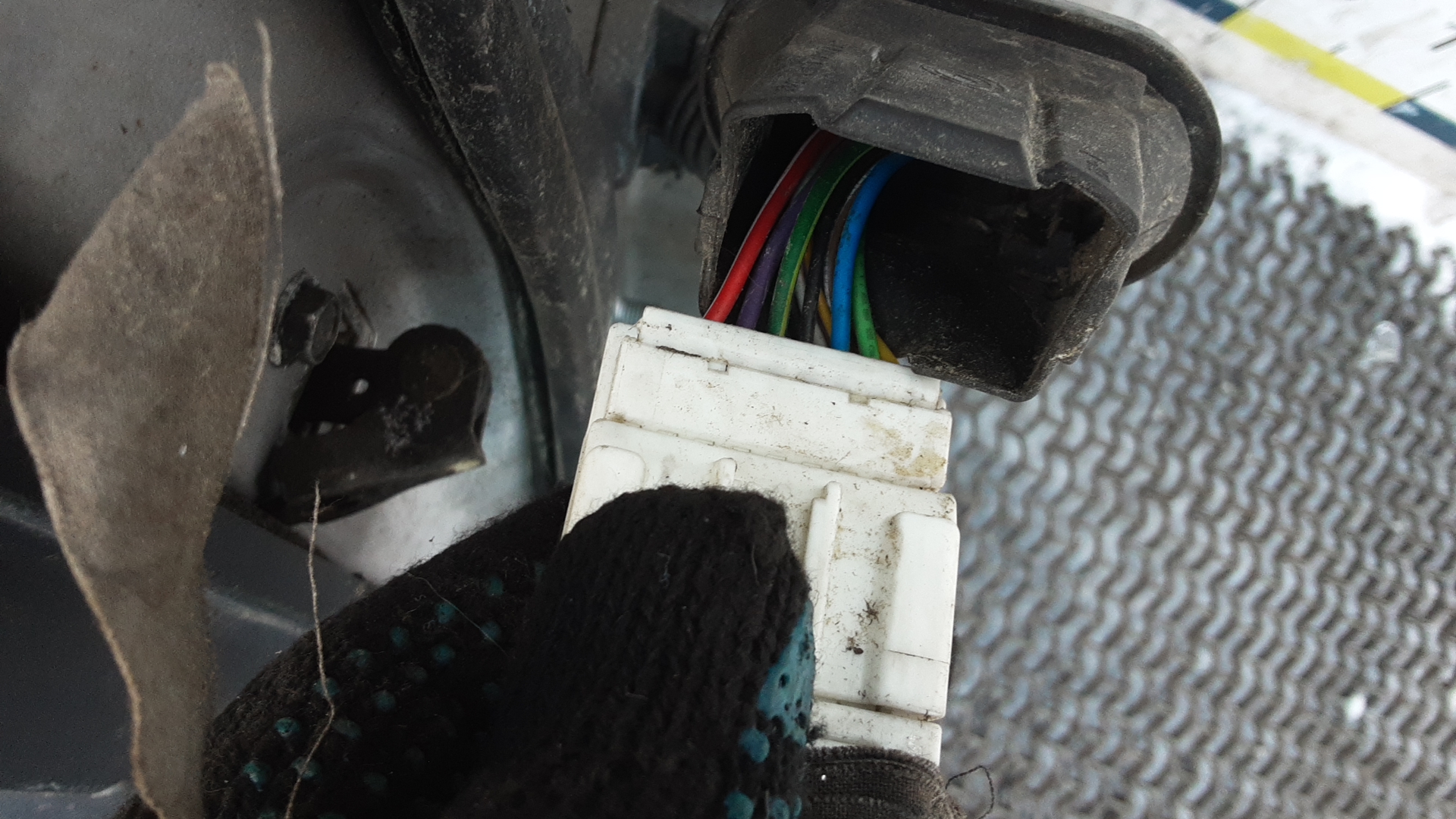 Дверь задняя левая