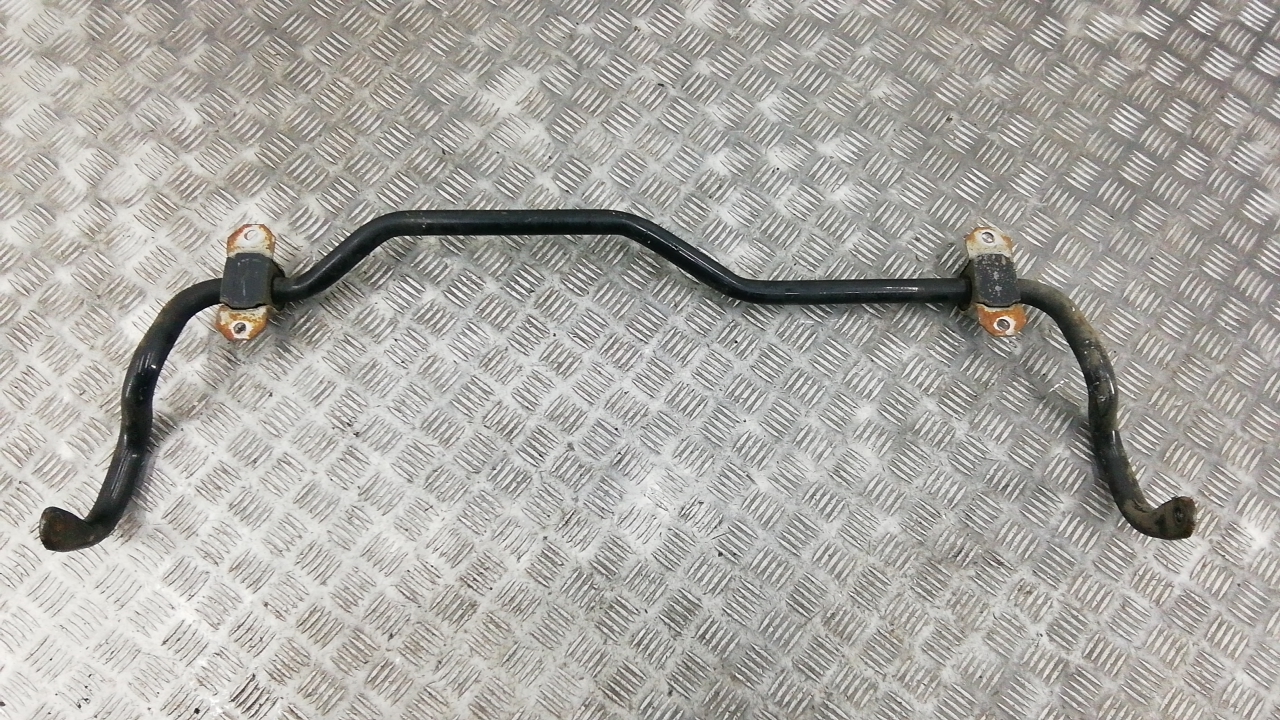 Стабилизатор передний