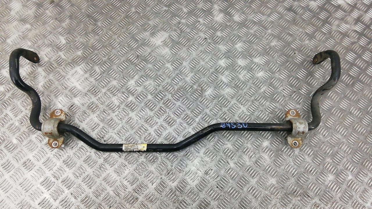 Стабилизатор передний