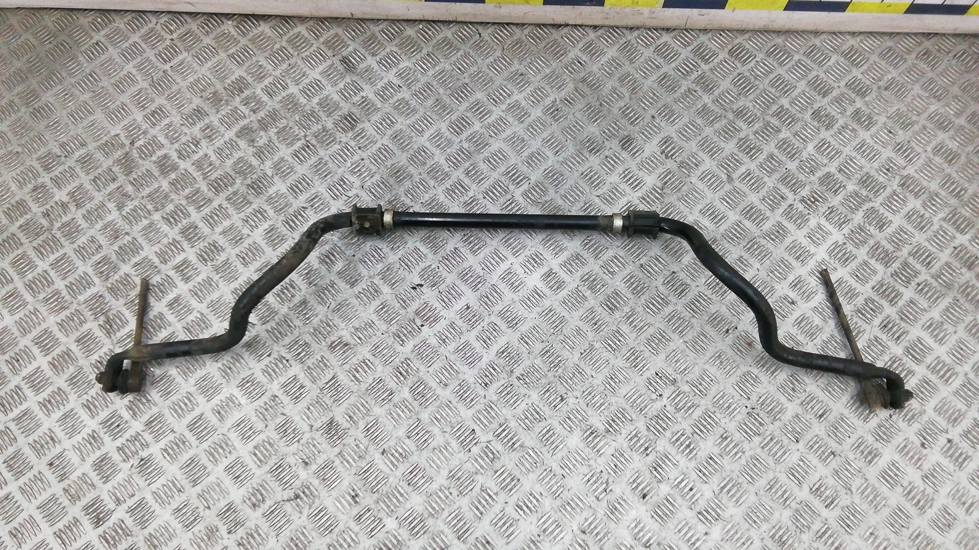 Стабилизатор передний