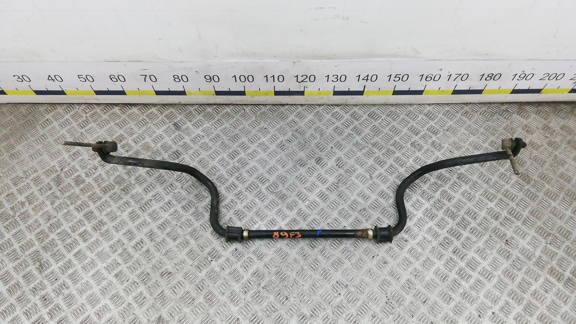 Стабилизатор передний