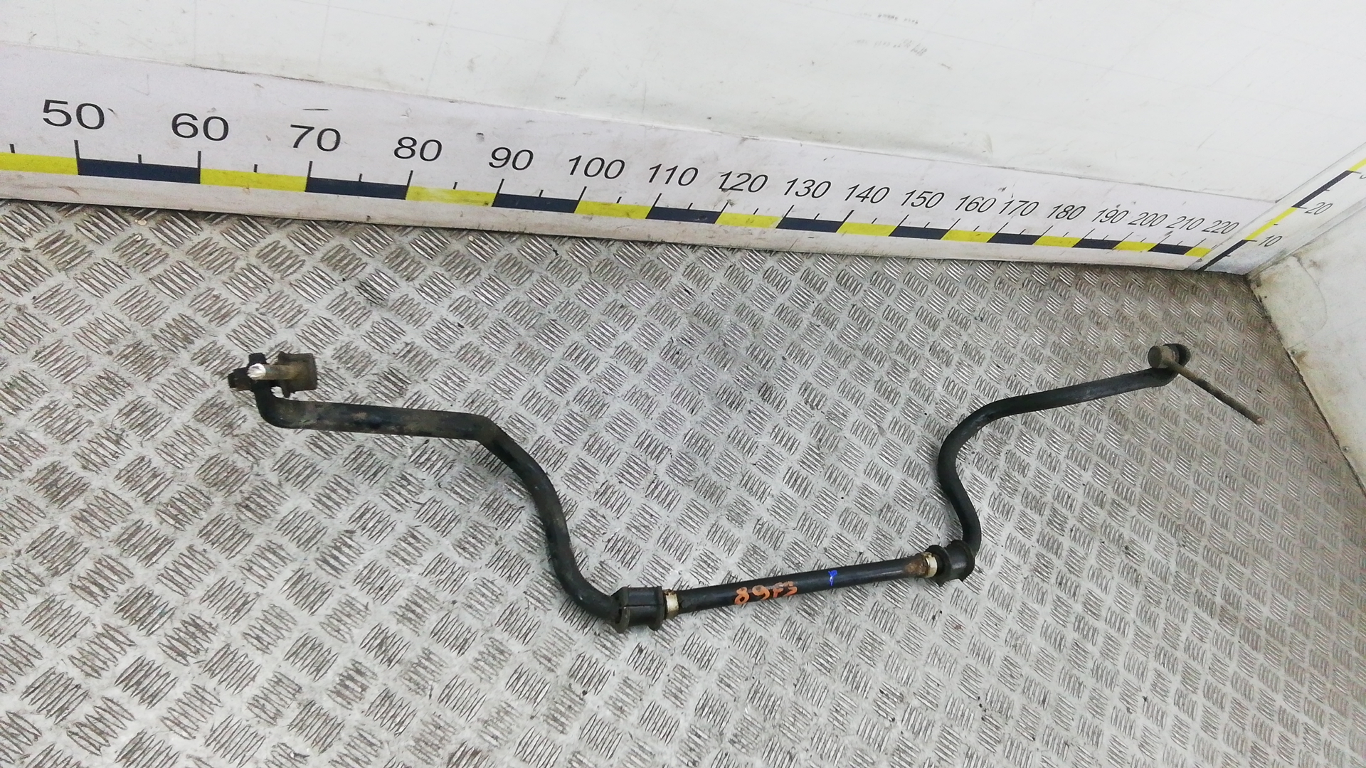 Стабилизатор передний