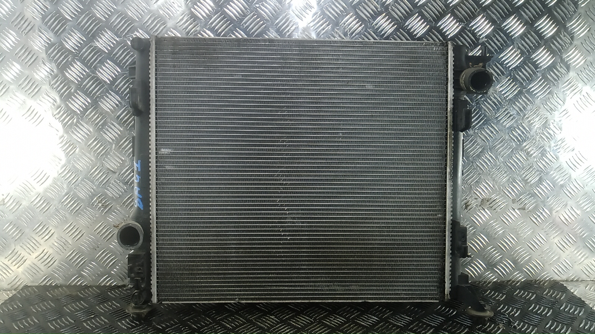 Радиатор охлаждения двигателя основной