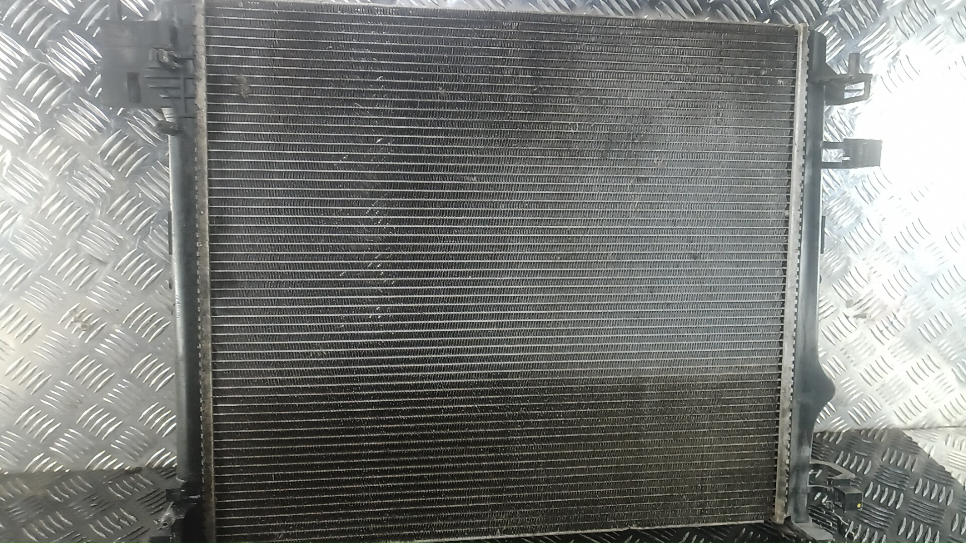 Радиатор охлаждения двигателя основной
