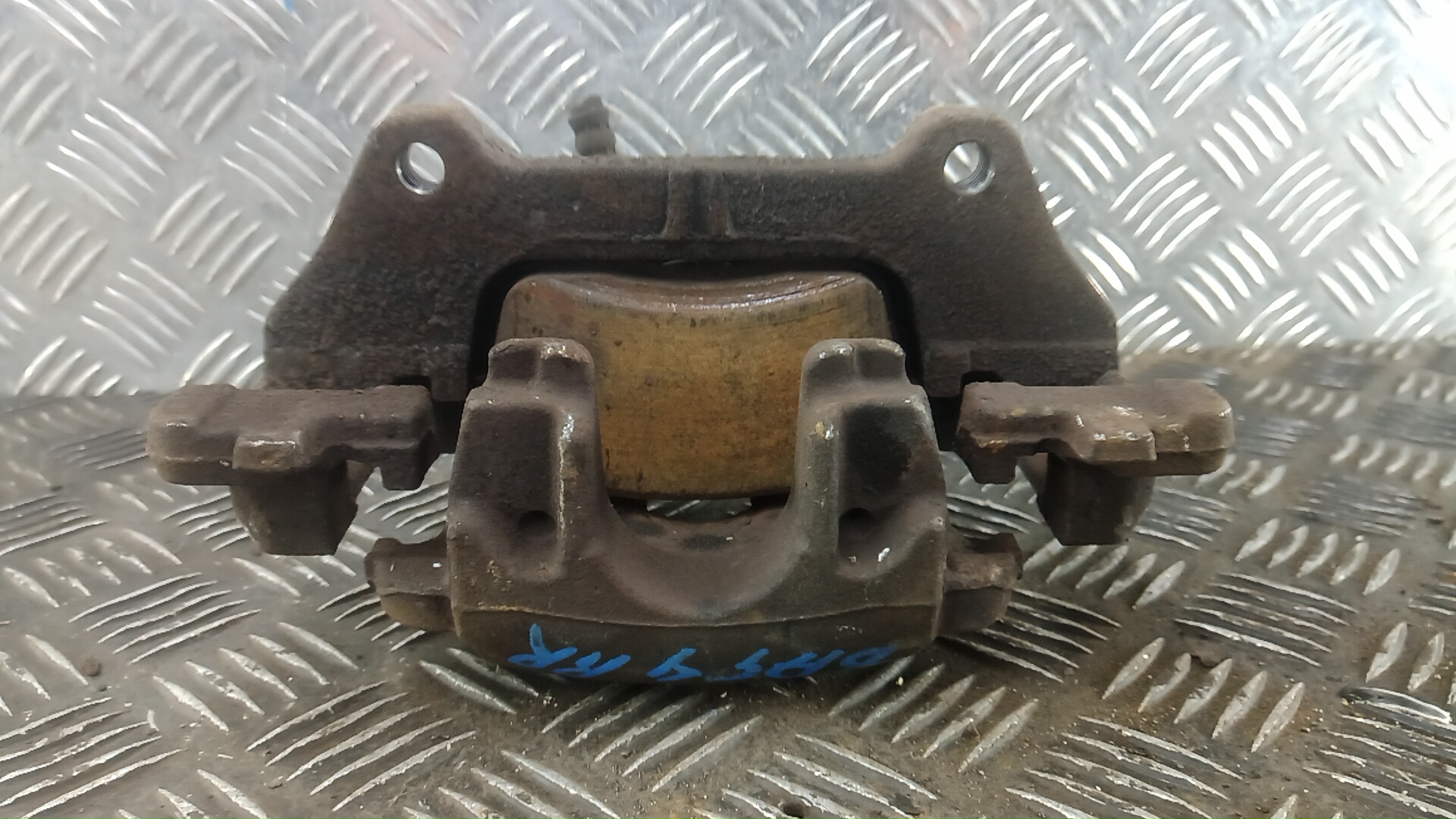 Суппорт передний правый