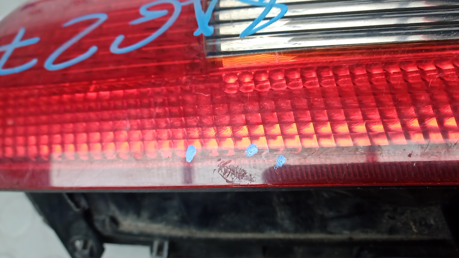 Фонарь задний правый